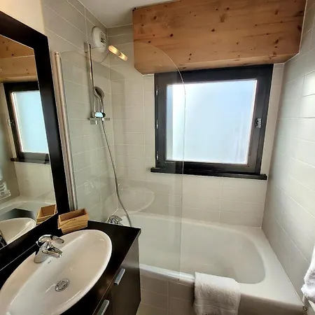 - 6 Pers, 2 Chambres, Espace Bien-etre, Parking Et Wifi - Fr-1-598-181 * Les Gets