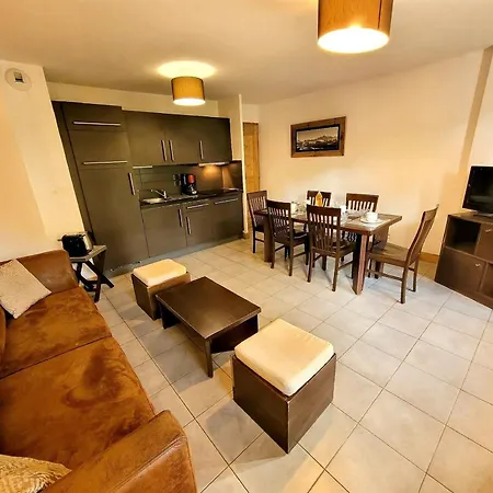 Apartment - 6 Pers, 2 Chambres, Espace Bien-etre, Parking Et Wifi - Fr-1-598-181 Les Gets